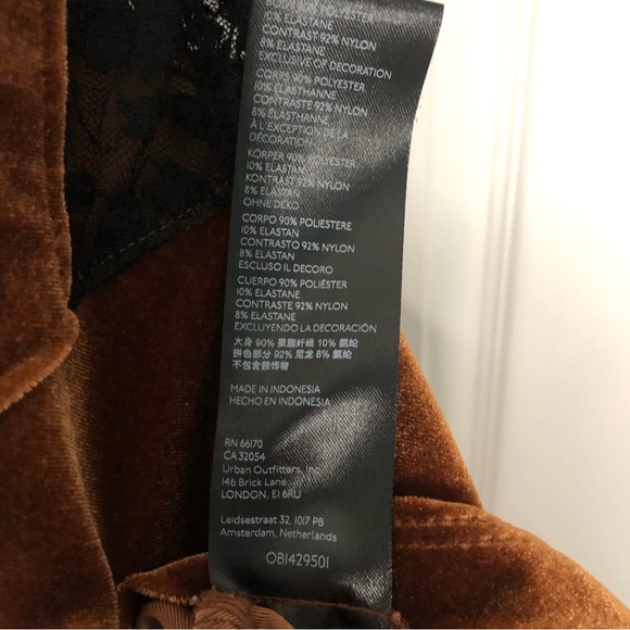 Urban Outfitters Faith Velvet Lace Dress - Picture 10 of 10